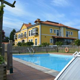 Hotel Finca La Mansión، فندق في يانس