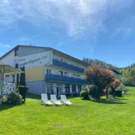 Pension Carinthia, hotelli kohteessa Unterburg am Klopeiner See