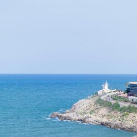 Comfortable and Elegant Seafront Apartment, hotel in Faro de Cullera