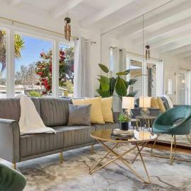 Mid Century Garden View Home Parking, hotel u gradu San Mateo