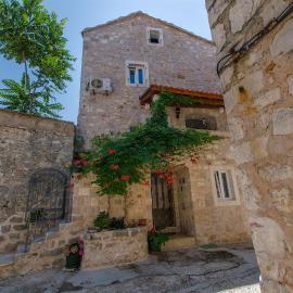 House Stone house in center, viešbutis mieste Jelsa