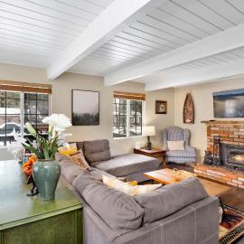 Tinker Bell Gambrel Retreat Cabin at Big Bear, hotel in Big Bear City