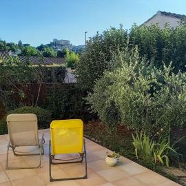 House of magic lake, hotel in Gréoux-les-Bains