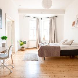 2ndhomes 1BR City Center Apartments