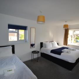 Wisteria 2 bed House - STAYSEEKERS