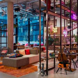 Moxy Frankfurt City Center, hotel en Frankfurt