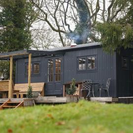 Shepherds Hut in countryside near Bath and Bristol, hotel u gradu Bristol