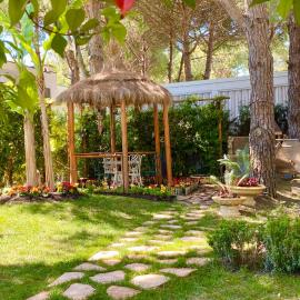 Beach Garden Paradise, hotel en Draç