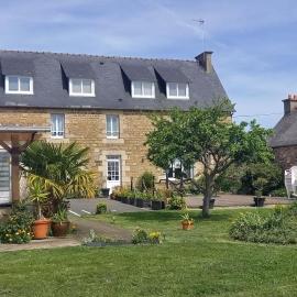 Le Relais De Launay, hotel v destinácii Ploubazlanec