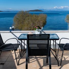 O Molos, hotell sihtkohas Marmárion