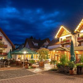Hotel Klosterbräustuben, hotell i Zell am Harmersbach