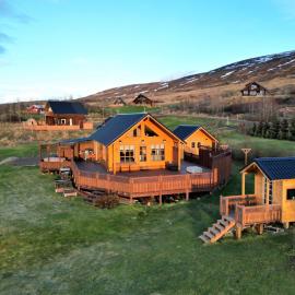LL Properties - Cabin With Amazing View โรงแรมในอาคูเรย์รี