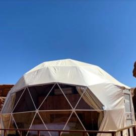 WADi RUM HiLTON lUXURY BUBBLE CAMP