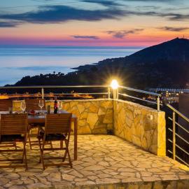Doa - Apartment with Lovely Terrace & Sea View