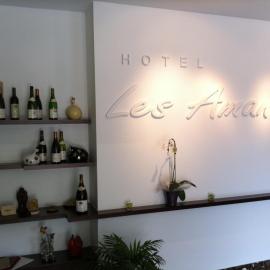 Tournon-sur-Rhône में, होटल Hotel Les Amandiers