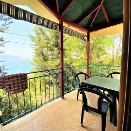 Ramo's Cozy Beachside Haven with Panoramic Views - 1st
