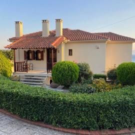 La Grande Maison,Lefokastro