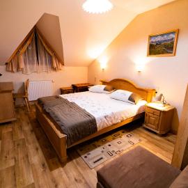 Guesthouse Močivnik, hotel v mestu Okroglice