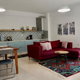 Lovely 2 bedroom condo with free parking, hotel u Valoni