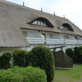 Appartementhaus "Susanne", Wohnung Seehund, hotell i Wustrow