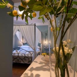 Locanda dei Sette Limoni - camere e residence โรงแรมในวาดา