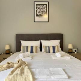 Cozy Apartment in Town, close to the Sea - El Greco Apartments No 11