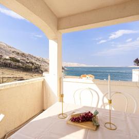 Mladen 2 with seaview