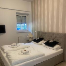 Suite 2