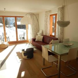Ryad B Charmant et Chaleureux, hotel em Zinal