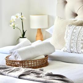 Zen hideaway in Aotea, hotel a Porirua