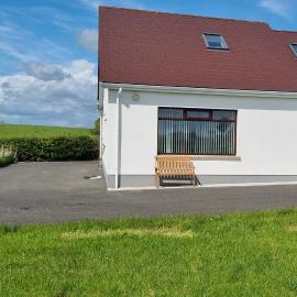 Grace's Place with Hot Tub & Games Room, hotell sihtkohas Carrickfergus