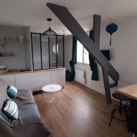 Bel appartement, Carnac bourg, hotel u gradu Karnak
