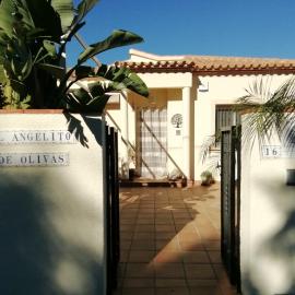 Guest House El Angelito de Olivas