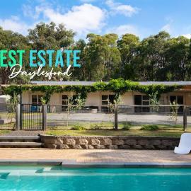 Forest Estate Daylesford 8 Bedrooms 18 pax Pool Sauna Weddings, hotel v destinaci Glenlyon