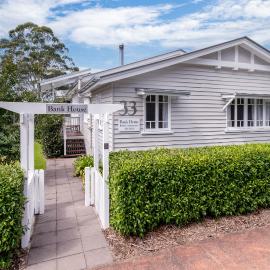 Bank House Tamborine Mountain, Hotel in Mount Tamborine
