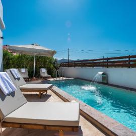 Villa Estrella with Heated pool