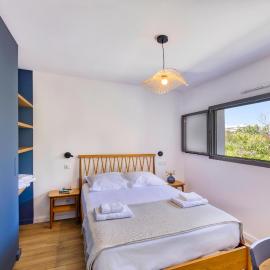 SOUTH-OF-FRANCE T2 neuf haut de gamme, climatisé, parking gratuit, 2eme ligne balcon, hotel in Carnon-Plage