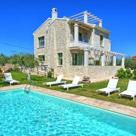 Villa Elaia by PosarelliVillas
