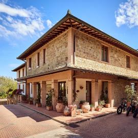 Piccolo Hotel La Valle, готель у місті П'єнца