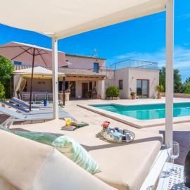 Holiday Home Es Cos by Interhome, hotel v destinaci Moscari