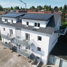 Exklusive Neubauwohnung mit wundervoller Aussicht nähe Europapark und Rulantica, hotel a Burgheim