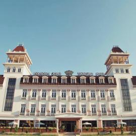 Viesnīca Tskaltubo Plaza Hotel pilsētā Chaltubo