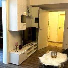 Moderne FeWo Weinberge, hotel in Zell an der Mosel