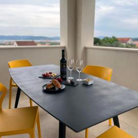 Luxury apartment Mon Soleil, hotel in Murter