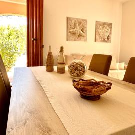 Sea Rocks House, hotel in Olbia