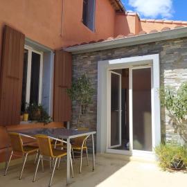 Appartement spacieux avec grand patio, 1er étage, hotel Sigeanban