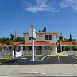 EBBTIDE INN, hotel v destinaci St Pete Beach