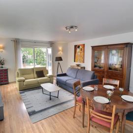 Appartement spacieux à Colmar avec terrasse, garage privatif, proche centre et gare - FR-1-722-2