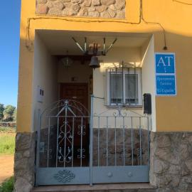 APARTAMENTO TURÍSTICO EL ESQUILÓN, Hotel in Calzadilla