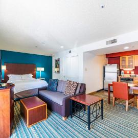 Metro Phoenix Extended Stay - Queen Studio, hotel in Phoenix